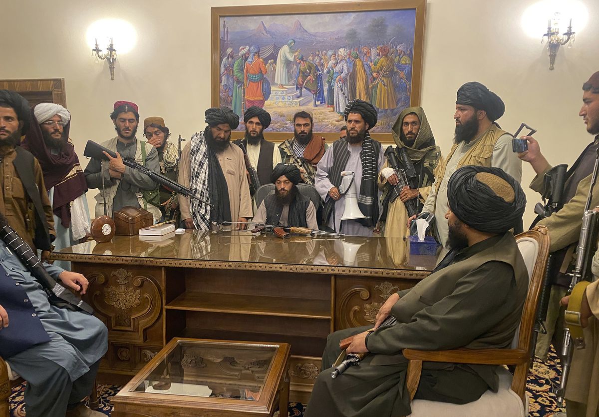 taliban_take_control_president_palace_afghanistan