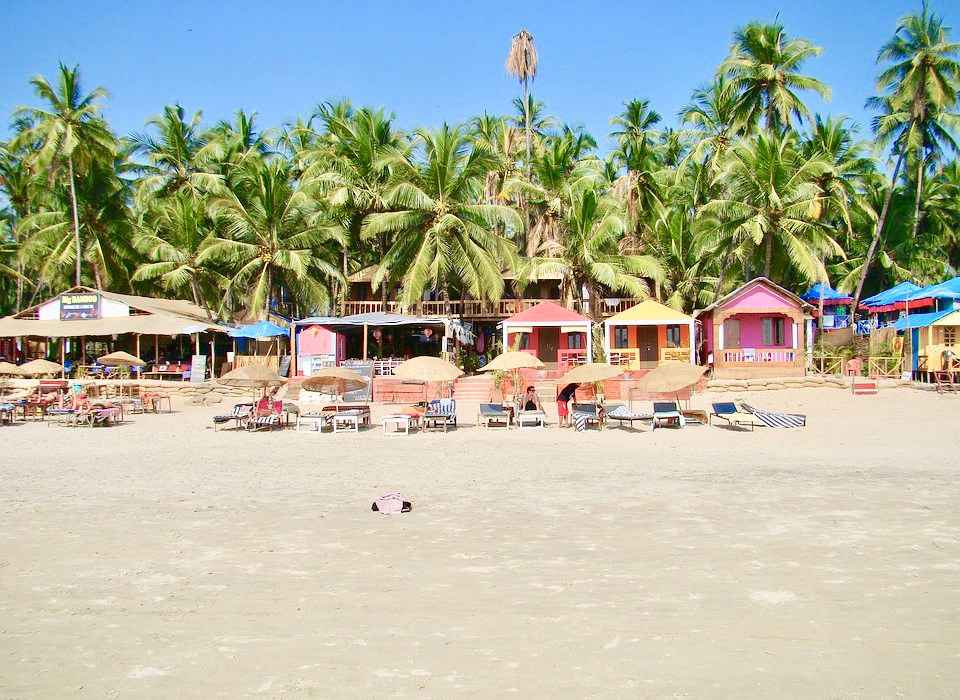 clubs-bars-and-shack-nightlife-of-goa-in-december